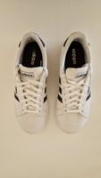 Adidas Sneaker weiss/schwarz 42 2/3 - klassischer Look
