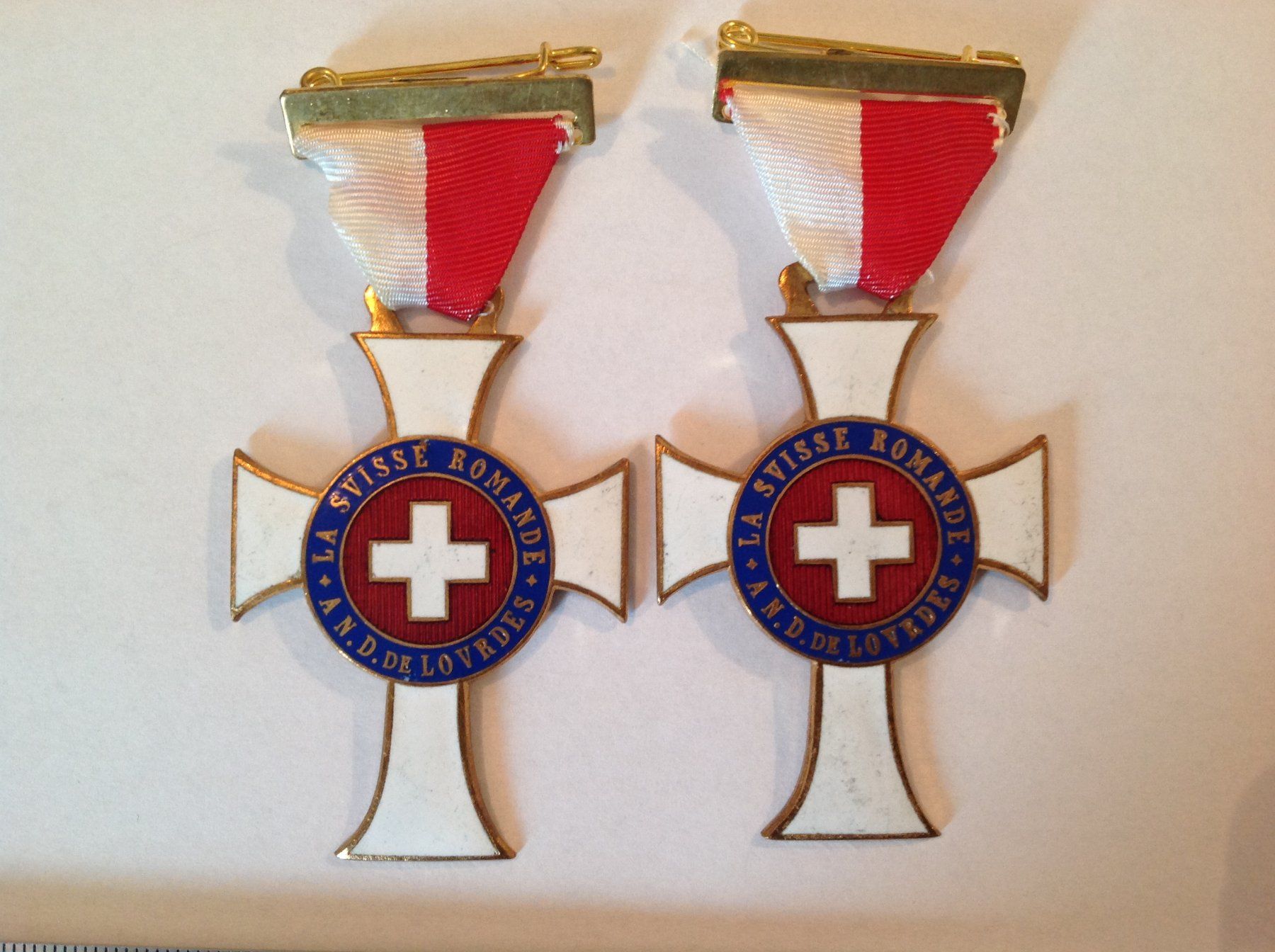 Medaillen: 2x Médaille la suisse romande a n.d. de Lourdes – Gebraucht aus Vuiteboeuf von broticaire 1