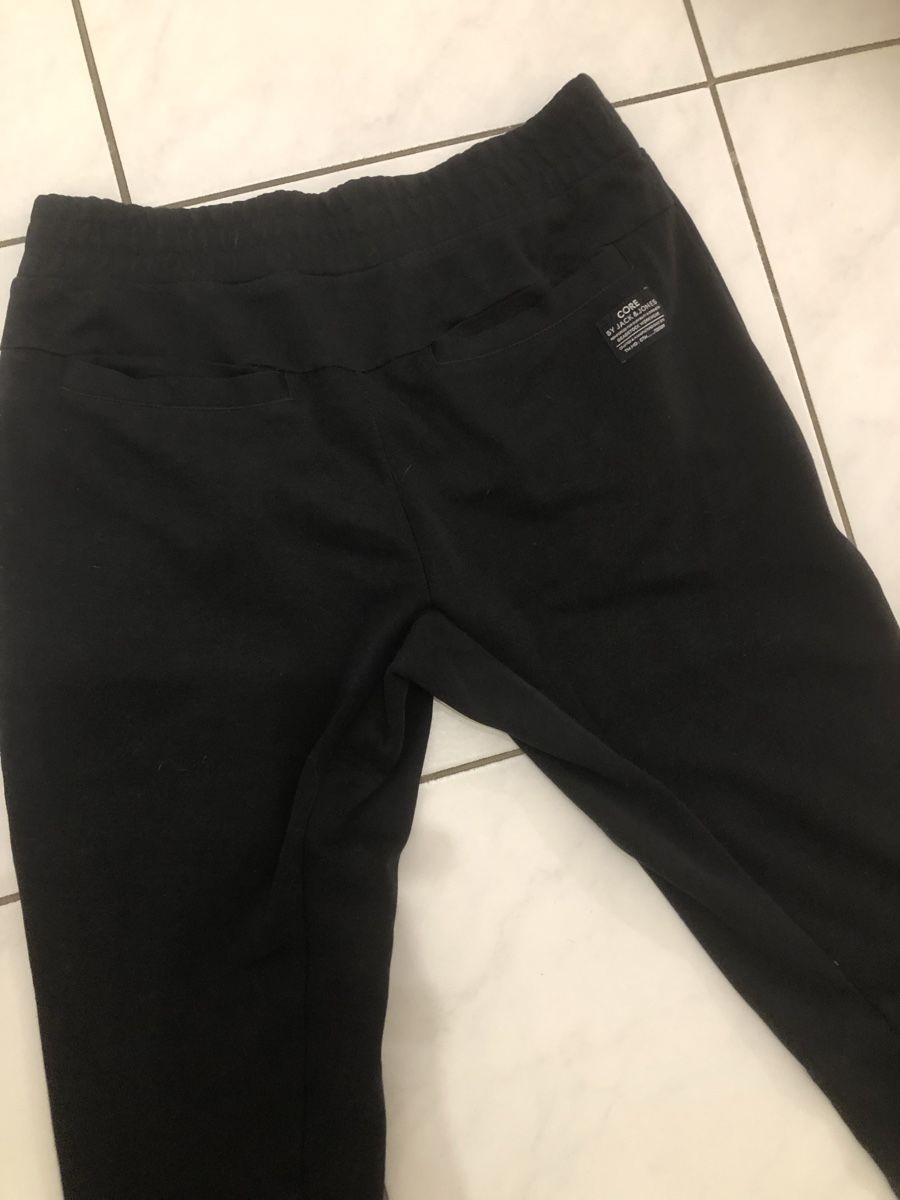 Pantaloni: Hose gr M Jack&Jones – Usato da Zell ZH venduto da Guffos 3