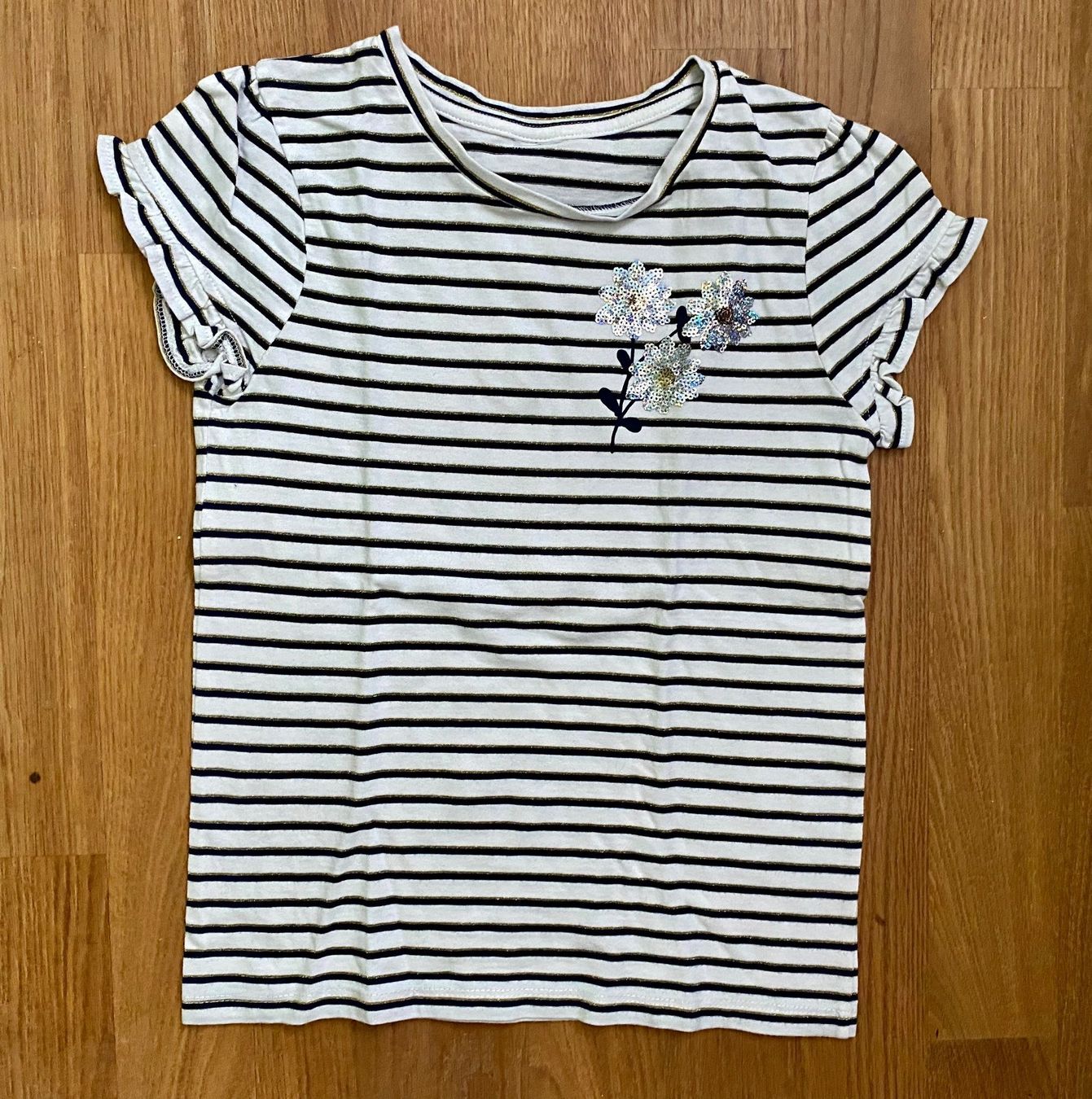 Camicette, T-shirt & Top: schönes T-Shirt Gr. 134 – Usato da Buchrain venduto da Sunny026