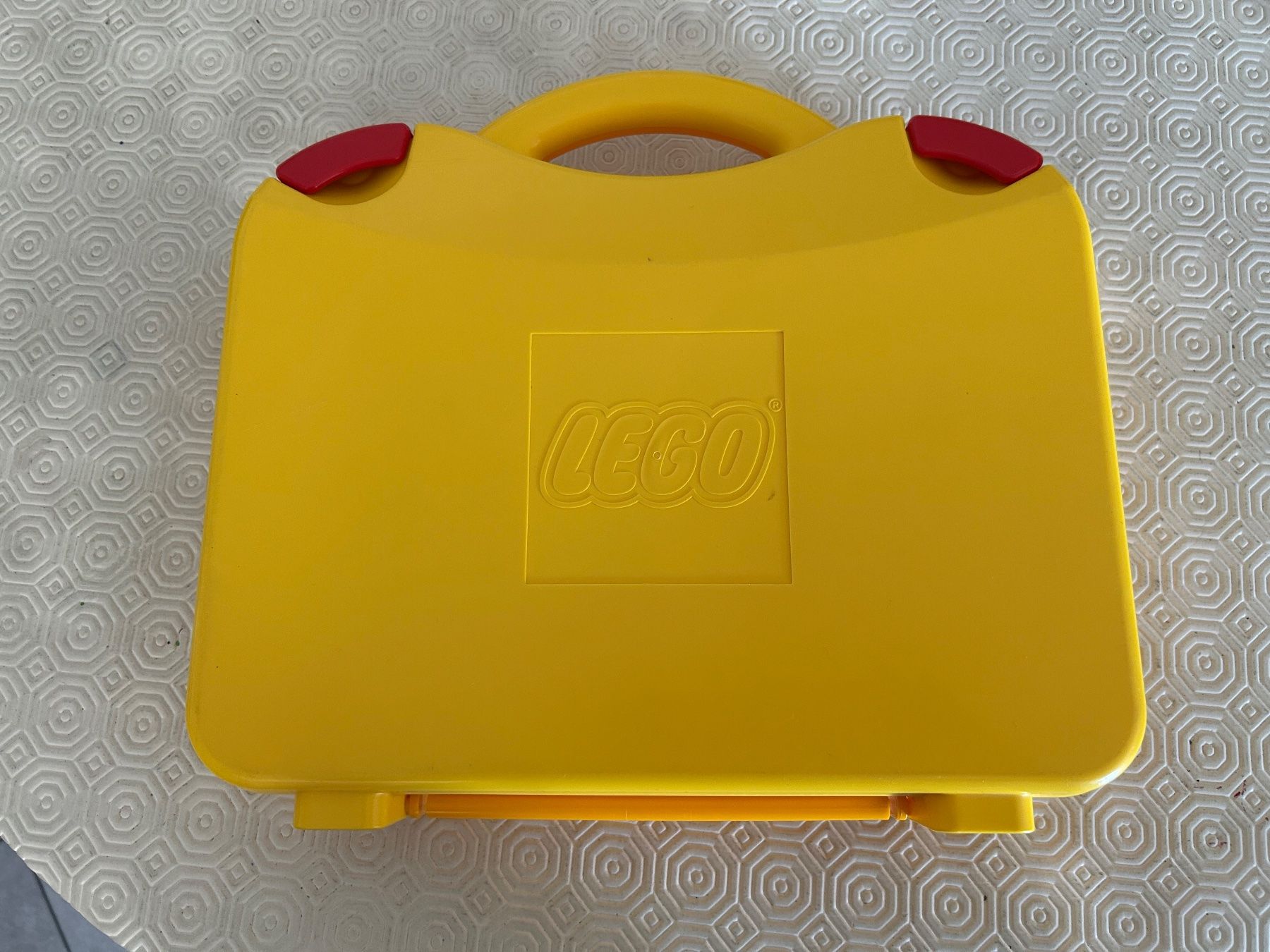 Lego Kit di costruzioni: Gelbe Lego Box zu reisen – Usato da Arbedo venduto da nadia1973 1