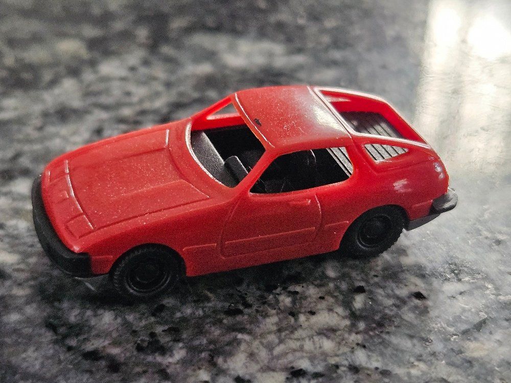 Wiking Modellini d'auto: Wiking Porsche 924 HO 1:87 – Usato da Kaiseraugst venduto da Carkos
