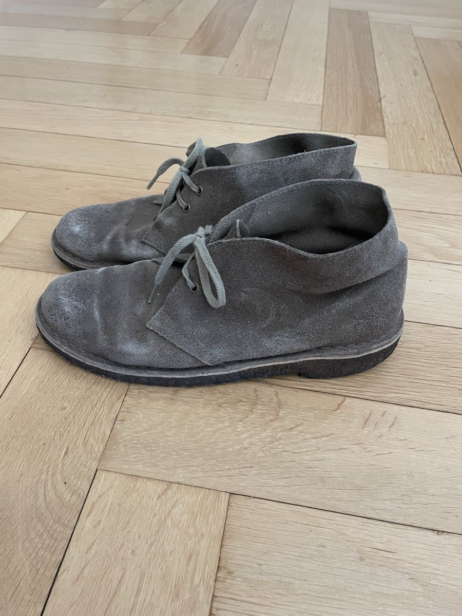 Clarks Herrenschuhe: Clarks Desert Boot suede grey used condition – Gebraucht aus Zürich von sar_c828 1