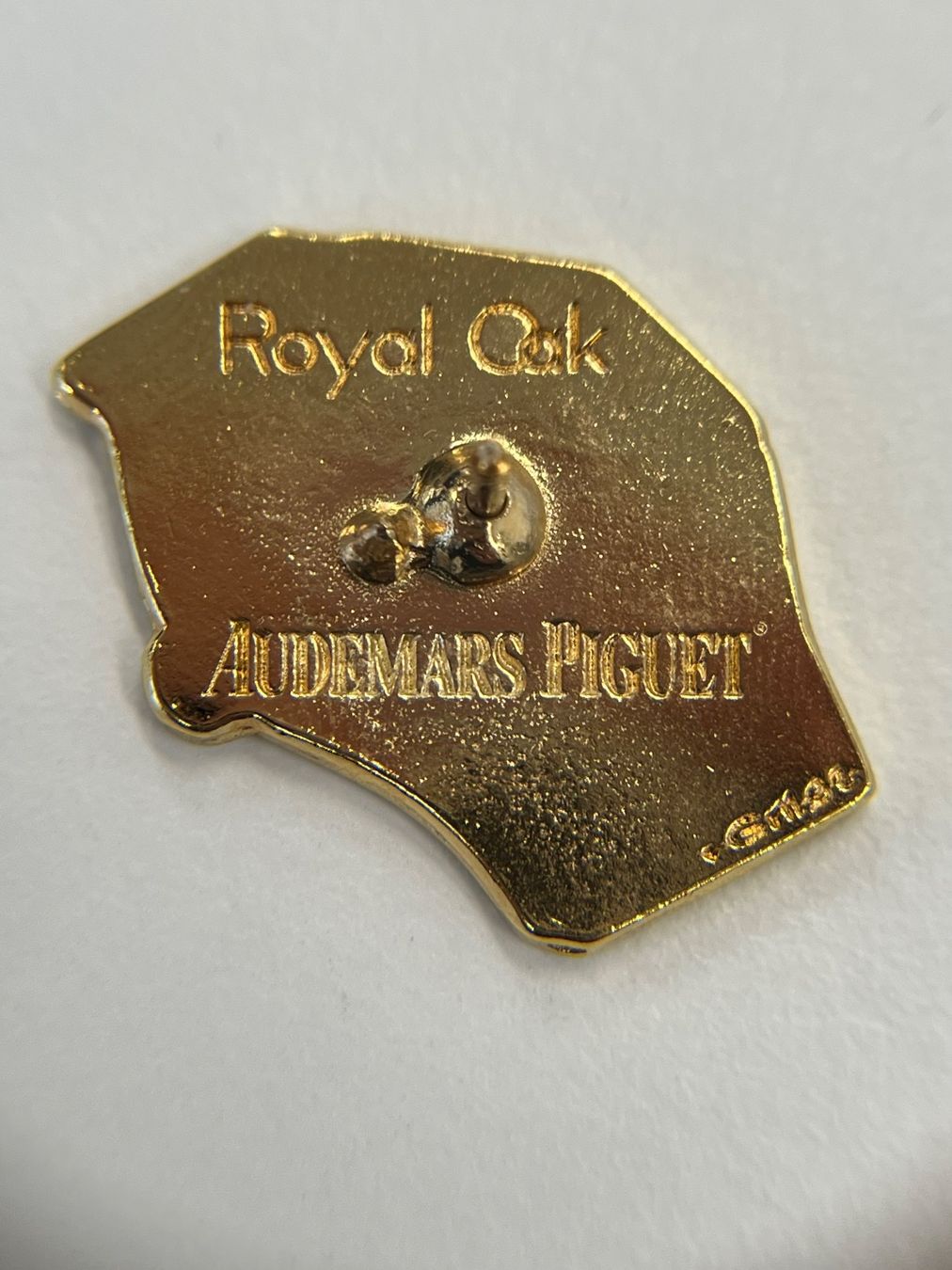 Swiss Placchette & Badge: AUDEMARS PIGUET Royal Oak Pin – Usato da Biel/Bienne venduto da Universal84 4
