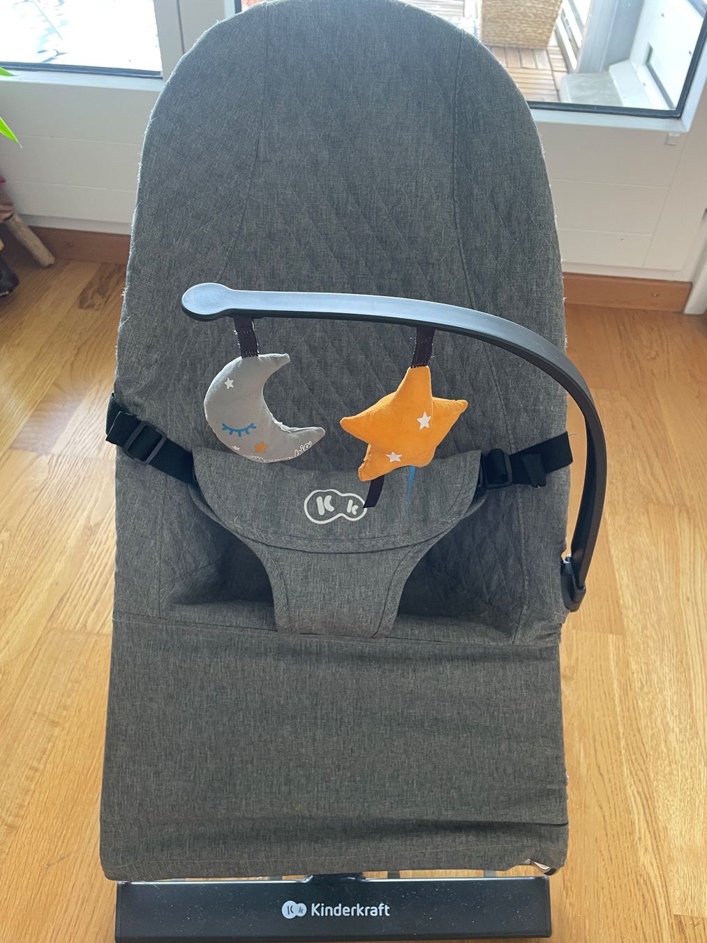 Kinderkraft Sdraiette & Sdraiette a dondolo: Babywippen - Grau - Top Zustand – Usato da Zürich venduto da fra_dm5c