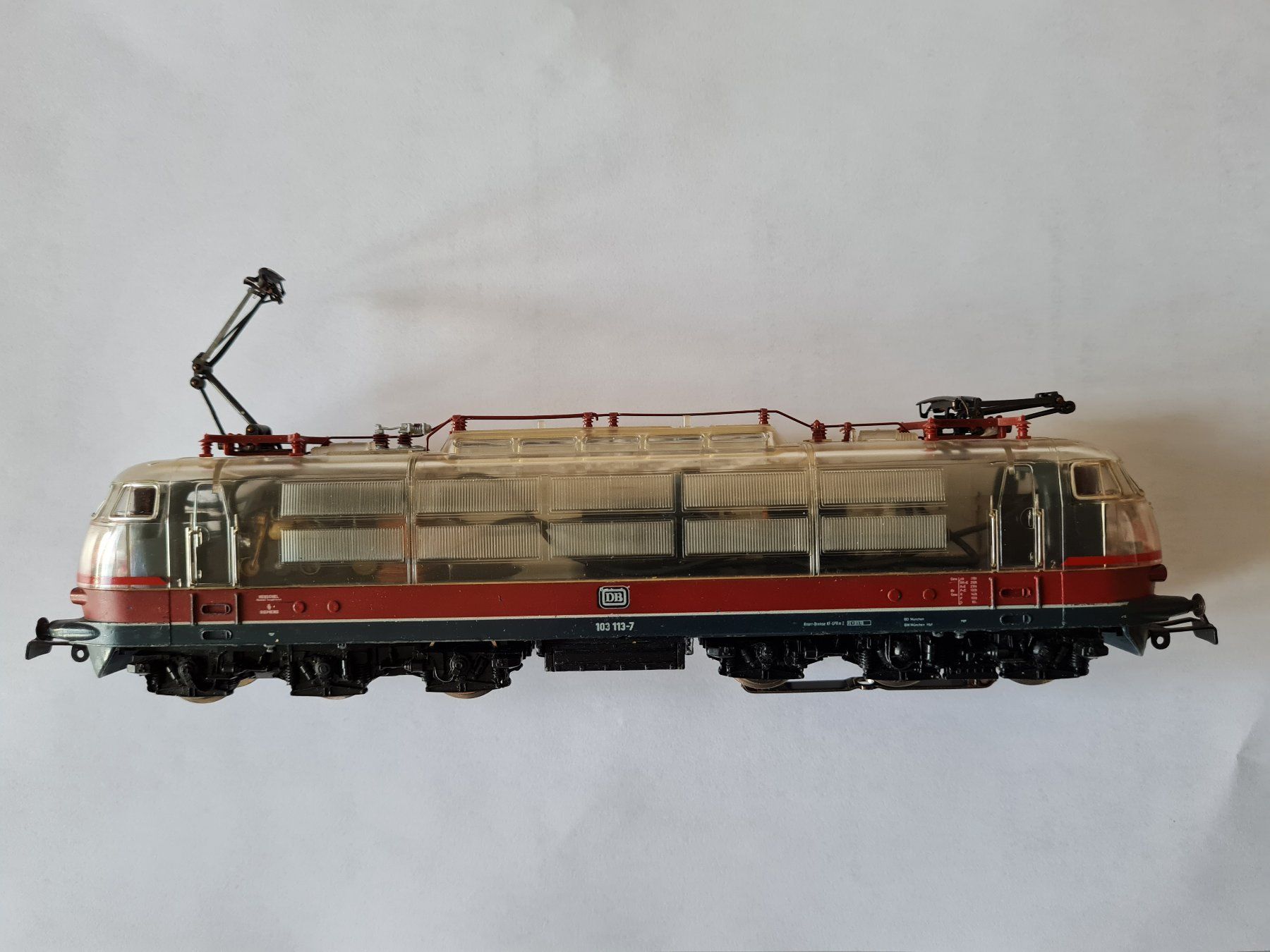 Märklin Modellini di ferrovie: Märklin H0 3053 - E 103 113-7 DB Transparent analog – Usato da Zollikofen venduto da Trina02