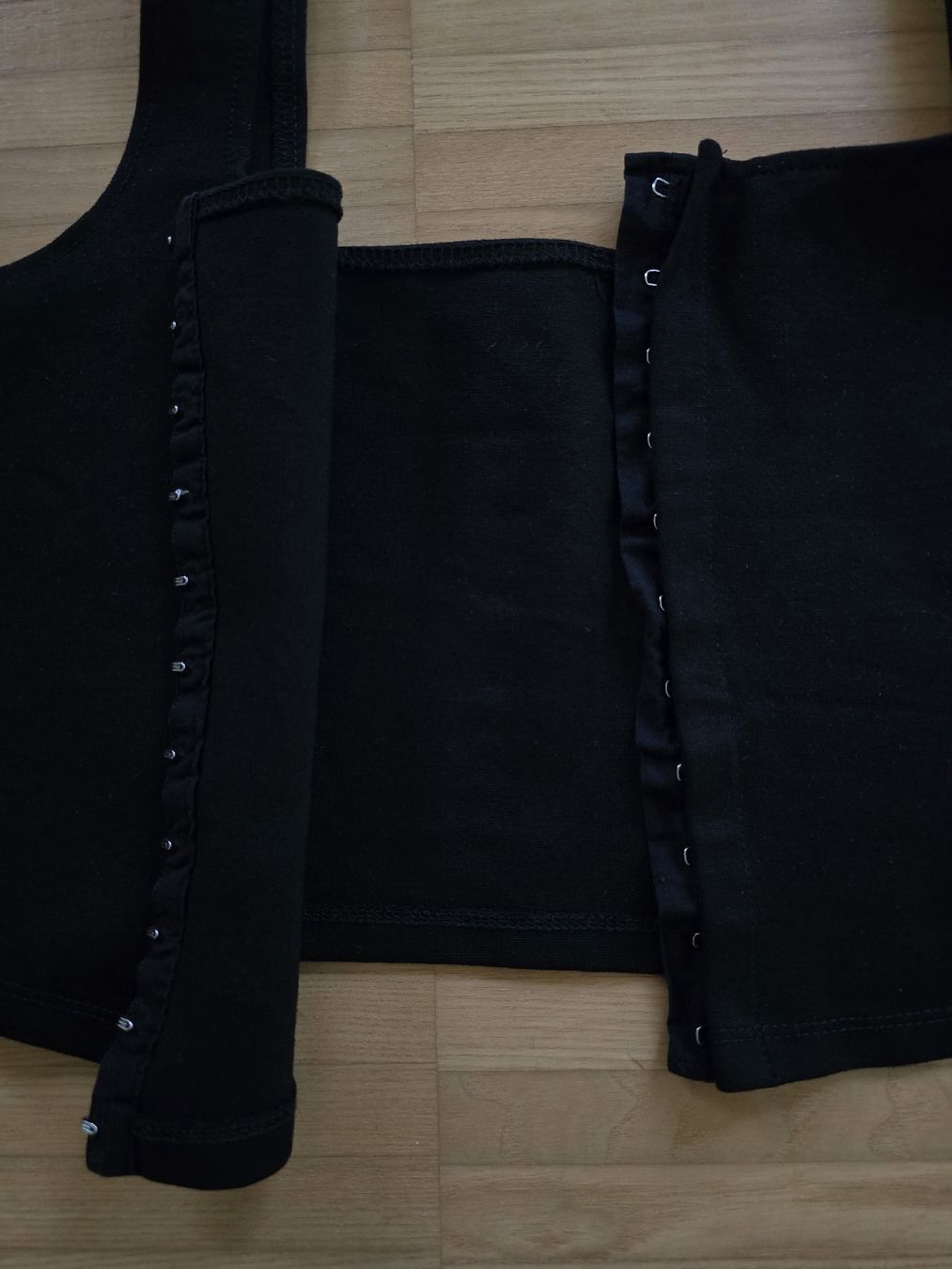 Tops: Schwarzes Top, Grösse S, elastisch – Neu (gemäss Beschreibung) aus St. Gallen von A.W.128 2