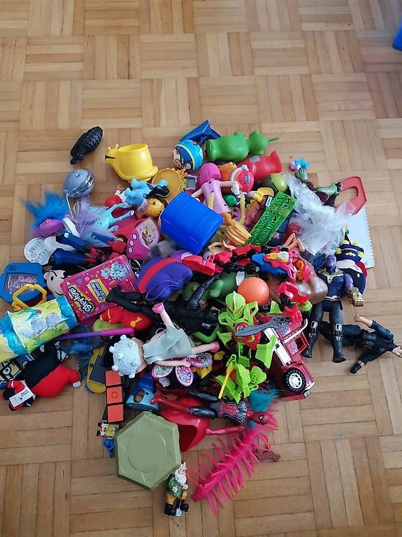 Giocattoli: Diverse Spielzeuge Krimkrams – Usato da Emmen venduto da Aribini 3