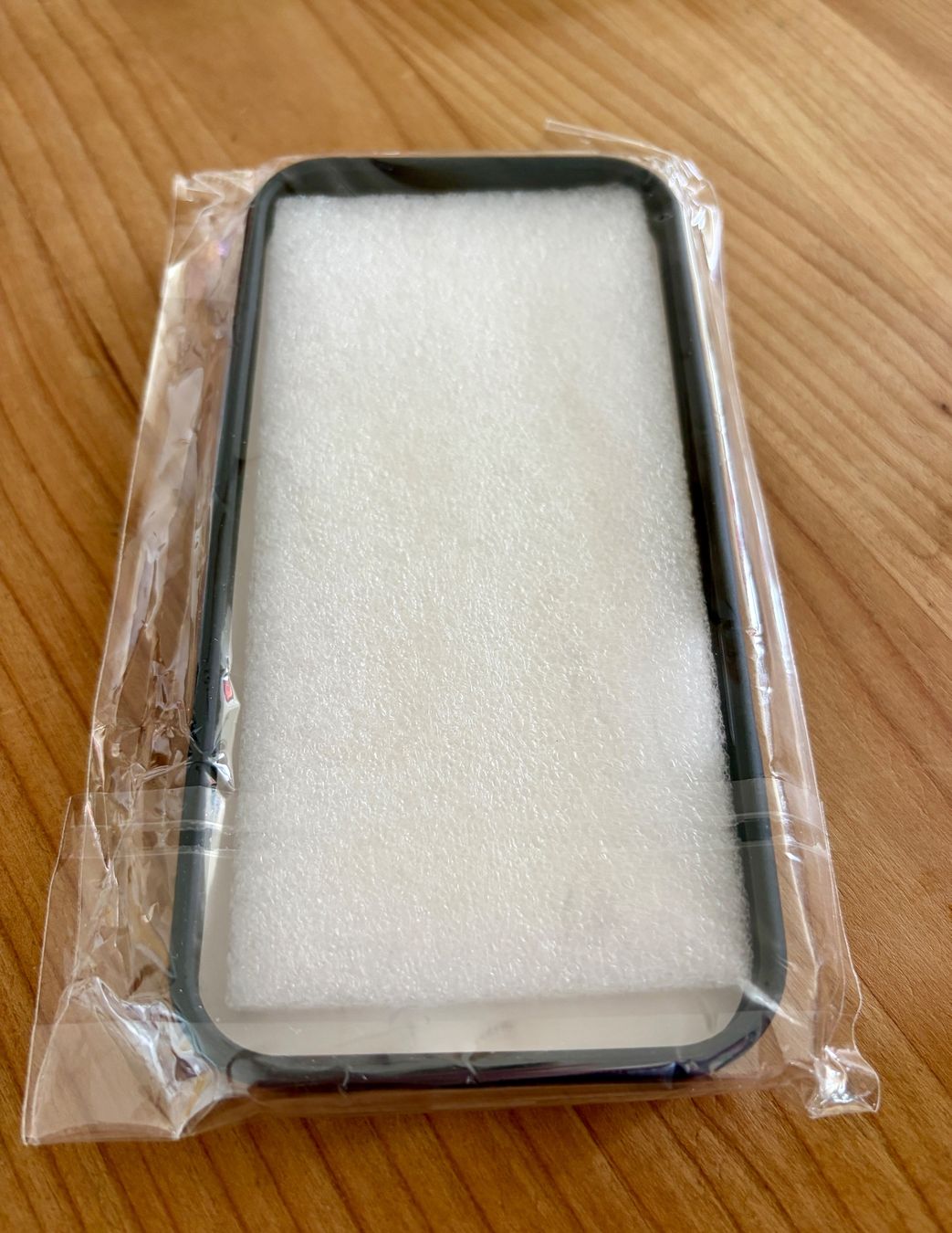 Apple Coques & Protection écran: Hülle iPhone 17 Pro magnetisch schwarz neu – Neuf avec emballage d'origine à Zürich par tersus1981 1