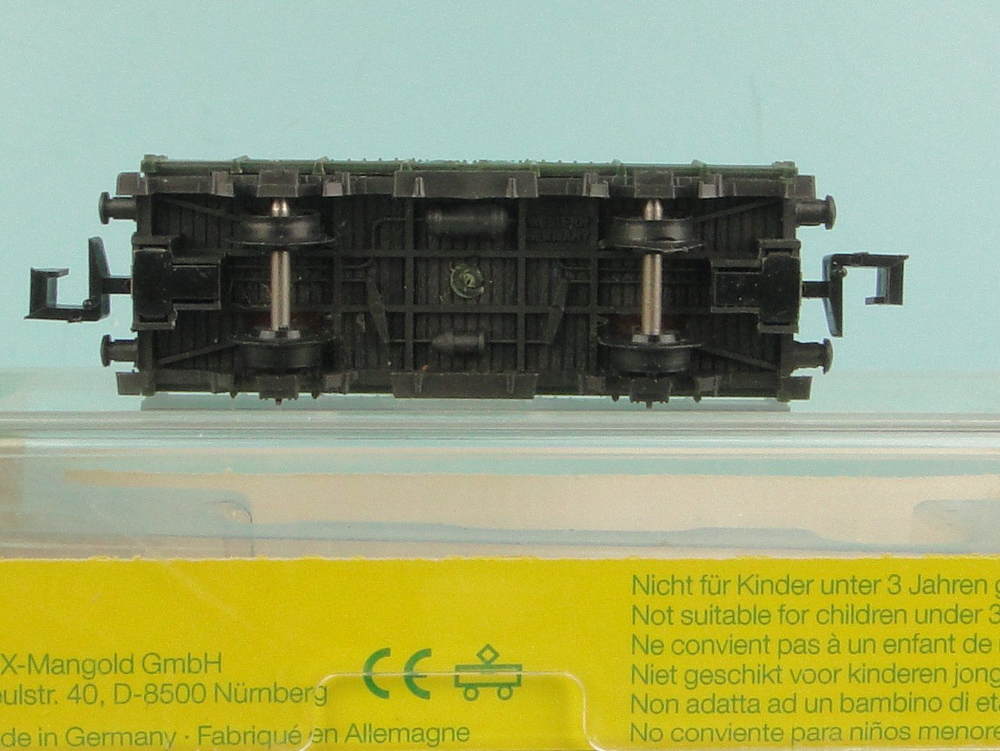 Trix Modelleisenbahnen: Minitrix  Spur N  Flachwagen – Gebraucht aus Bülach von Albitrain 1