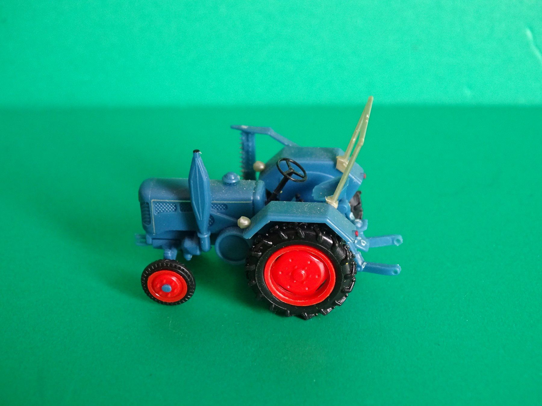 Wiking Modellini d'auto: Lanz Traktor von Wiking 1/87 – Usato da Bretzwil venduto da Meex 2