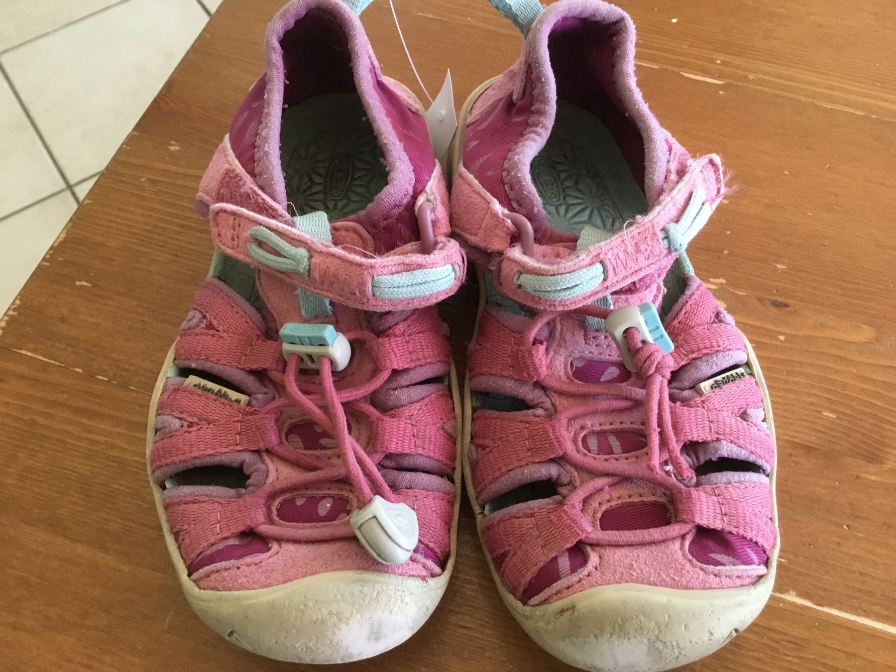 Keen Schuhe für Mädchen: Pinke Keen Sandalen Gr.26 – Gebraucht aus Obergerlafingen von cabo4 2