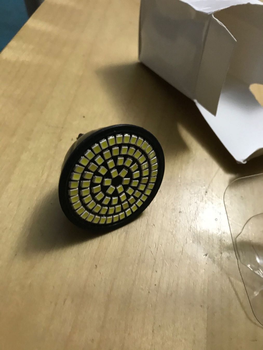 Conforama Lampade: Lampe LED – Nuovo e nell'imballaggio originale da Lupfig venduto da Pluribus 1