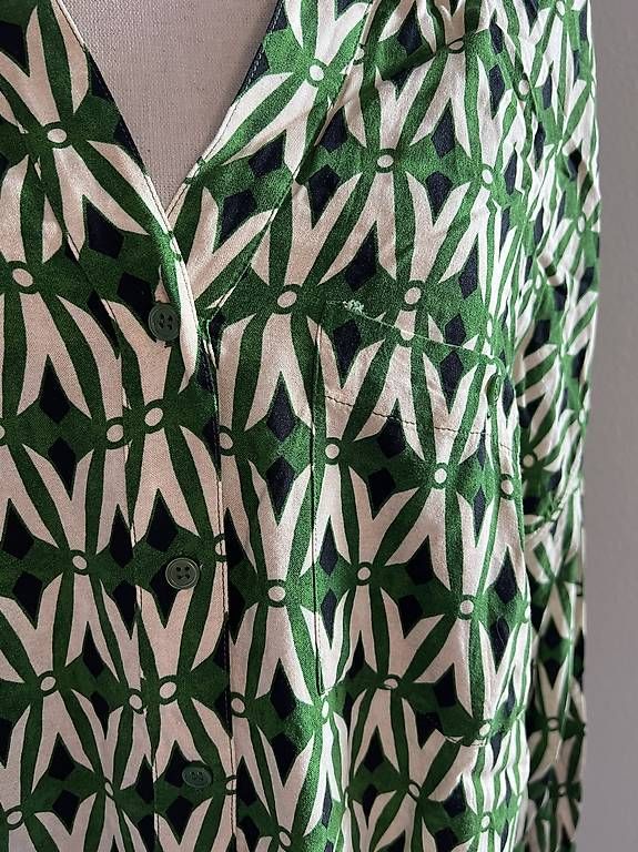 Blusen: ZARA Bluse - L/XL – Gebraucht aus Urdorf von Marybyii 1