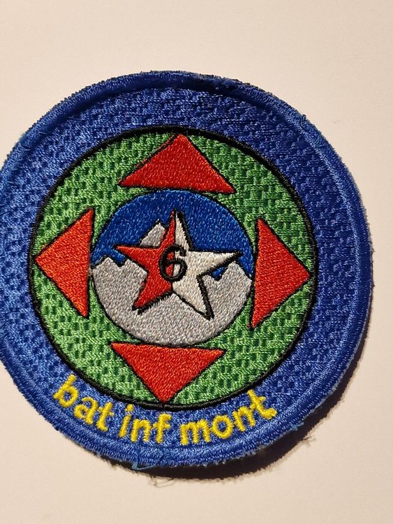 Infanterie Badge Bat Inf mont 6 Blau Wallis (Gebraucht) in Nyon für CHF ...