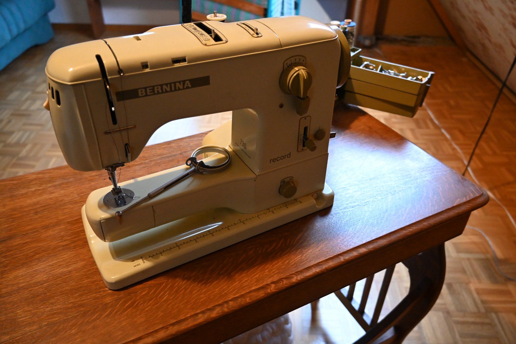 Bernina Macchine da cucire: Bernina Nähmaschine 730 – Usato da Dietikon venduto da Bhelbling