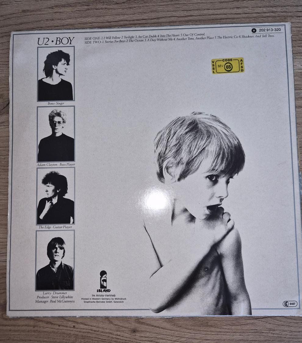 Vinyles: Schallplatte  LP  Vinyl U2 "Boy" – D'occasion à Dielsdorf par SHOES_BY_SYLVI 1