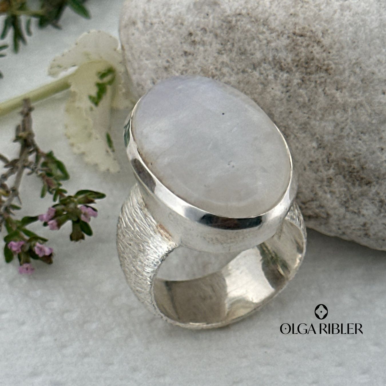 Olga Ribler Bagues: Mondstein Silber Ring 925 Grösse 58 – Neuf (Voir description) à Luzern par Schmuckoutlet 5