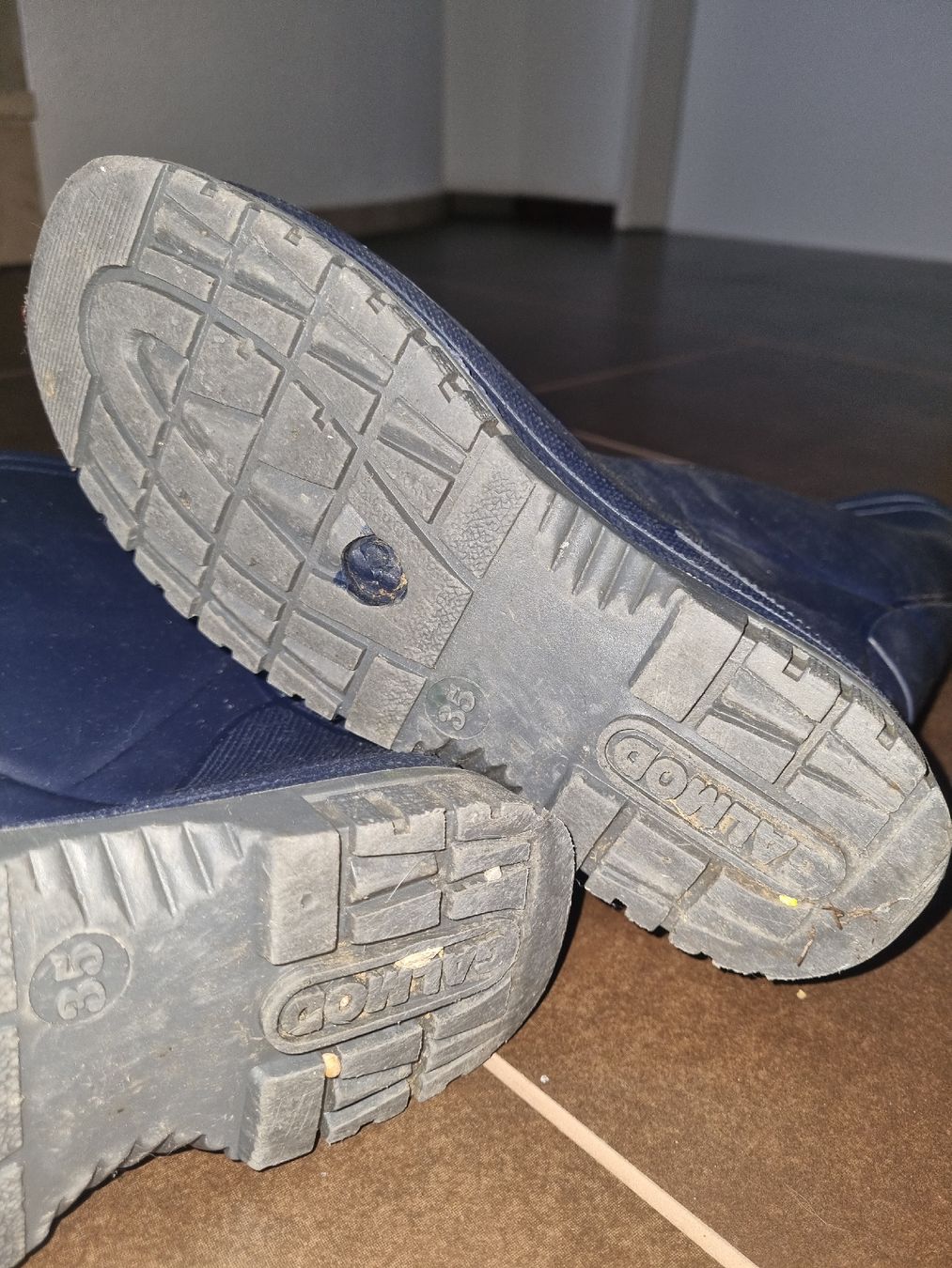 Scarpe per ragazzi: Blaue Gummistiefel Gr. 35 – Usato da Lengnau AG venduto da Endless 3