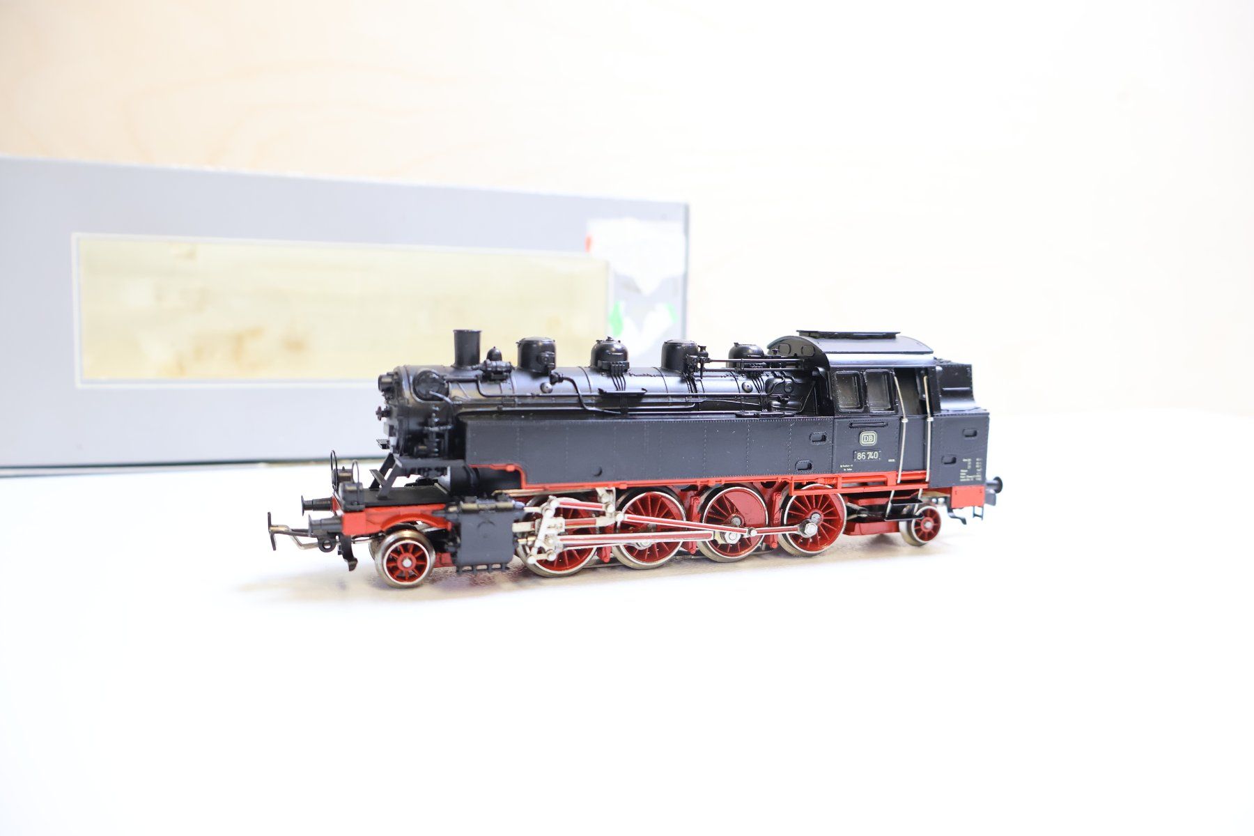 Märklin Modellini di ferrovie: Märklin Dampflok BR 86 - Digital + Telex - 3696 – Usato da Winterthur venduto da Monstera 3