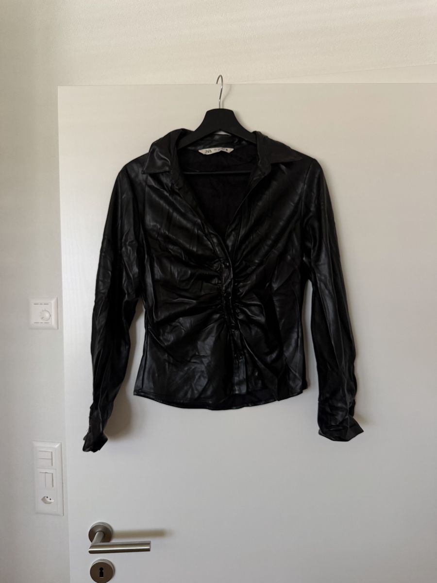 Zara Tops: Zara top – Neu (gemäss Beschreibung) aus Thierachern von User_amsa