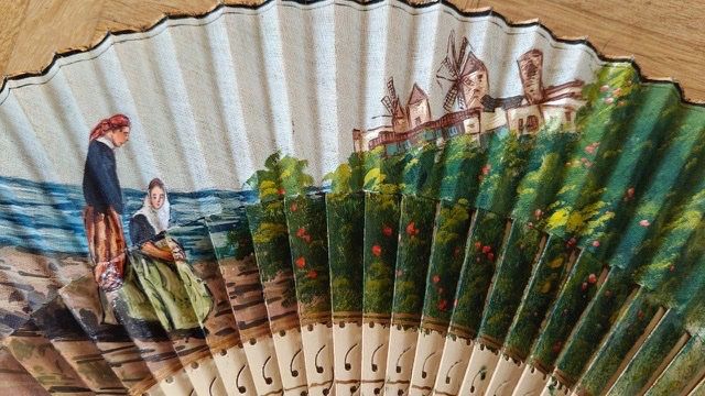 Toutes les décorations: Handfächer – D'occasion à Biezwil par gsiegenthaler 1