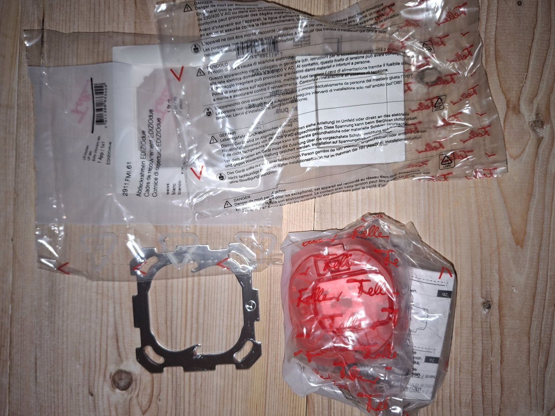 Feller Interruttori: UP Taster weiss Edizio Due Gr. 1 – Nuovo e nell'imballaggio originale da Emmenmatt venduto da BitHeater 1