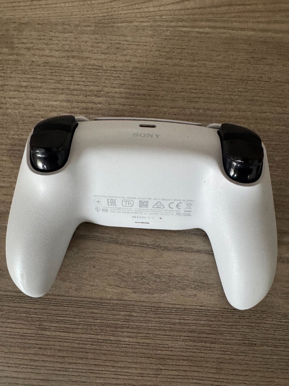 Sony Manettes: PS5 DualSense Controller – D'occasion à Nottwil par dan_8wvp 1