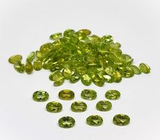 Lot 20.00 ct - 15x Péridots ovales 8x6mm - Valeur 2'400.- Fr
