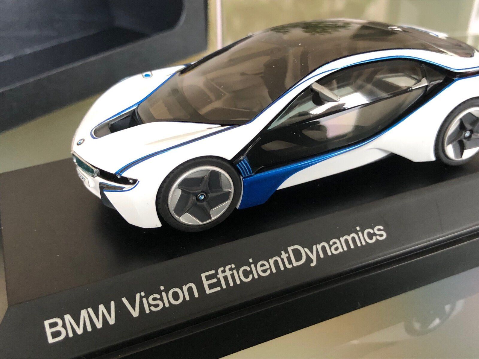 BMW Modellautos: BMW Vision Efficient Dynamics – Neu und originalverpackt aus Flawil von Imperiosud 3