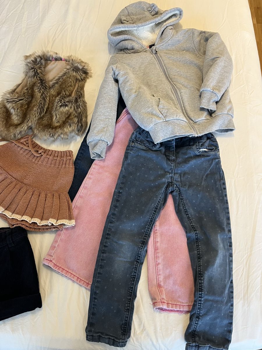 Gap Lotti & Set di vestiti: Winter/Herbst Mädchen Kleiderpaket, Grösse 104 – Usato da Zürich venduto da LemonadeZH 4