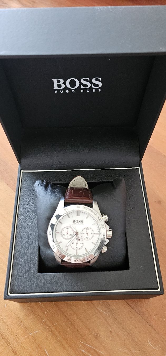 Hugo Boss Montres: Hugo Boss – Neuf (Voir description) à Fribourg par Rosenrot1987