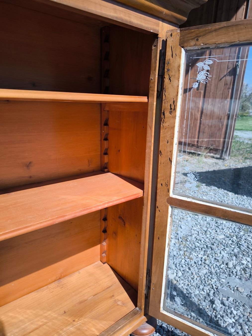 Vitrinen: Antike Vitrine – Gebraucht aus Rorschacherberg von snOOpydOg11 9