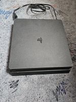 PlayStation 4 Konsole 1TB mit 2 Controllern
