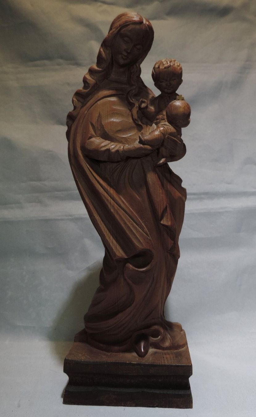 Statuette: Holzfigur Madonna mit Kind handgeschnitzt – Usato da Duggingen venduto da doogbua 2