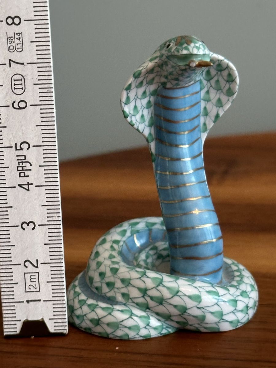 Herend Tutte le decorazioni: Herend fishnet Cobra – Difettoso da Zürich venduto da Ddechkovd 3