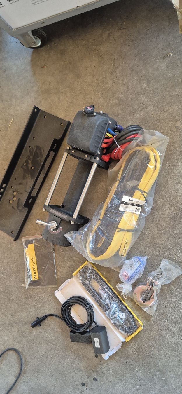 Altro per stoccaggio & trasporto: Seilwinde hornTools Alpha 12.0 Q 5400kg neu – Nuovo (secondo la descrizione) da Triengen venduto da leon133 1
