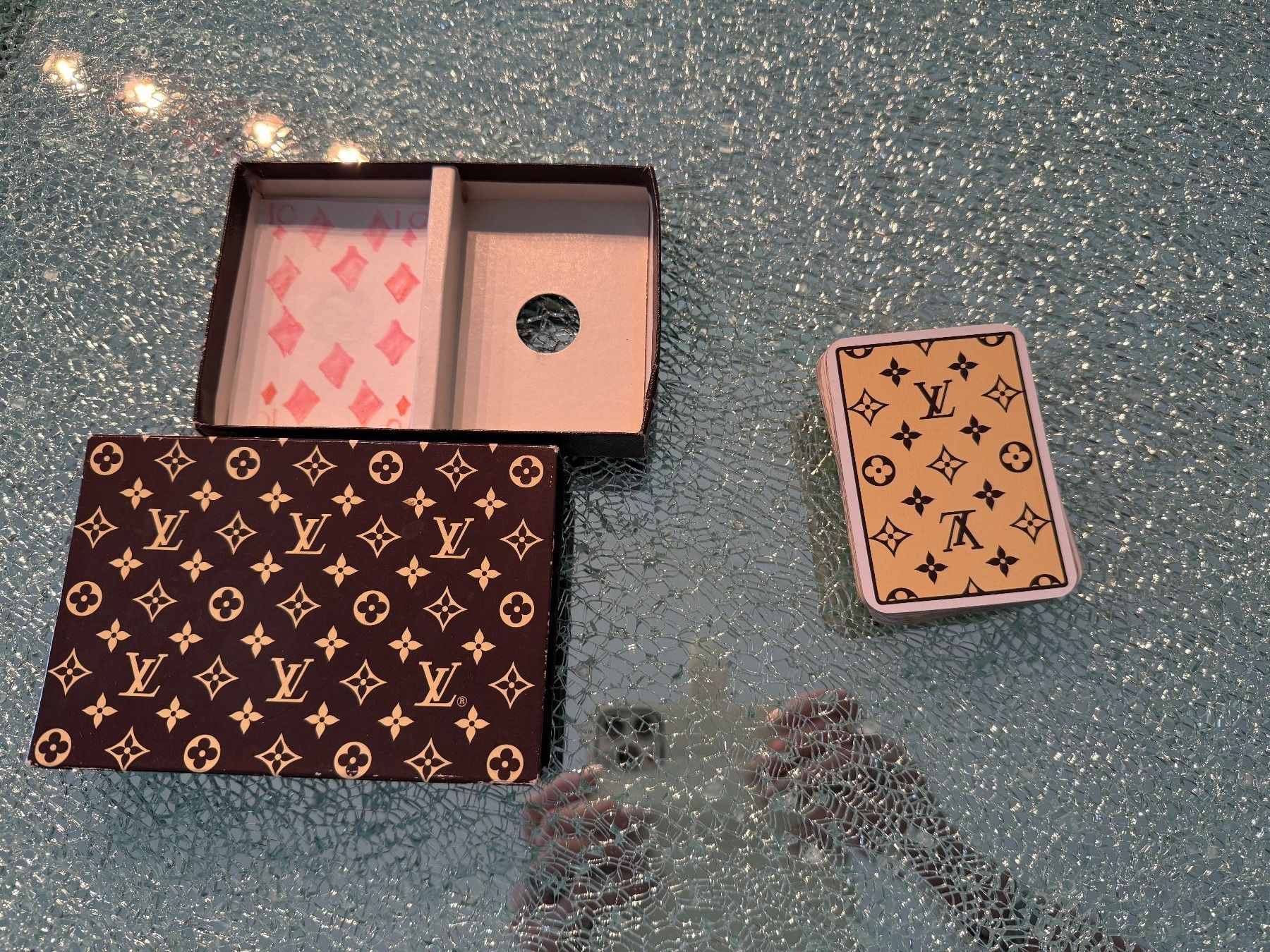 Giochi: Louis Vuitton Vintage Spielkarten Set Karten Deck LV – Usato da Muttenz venduto da wyhaegli 1