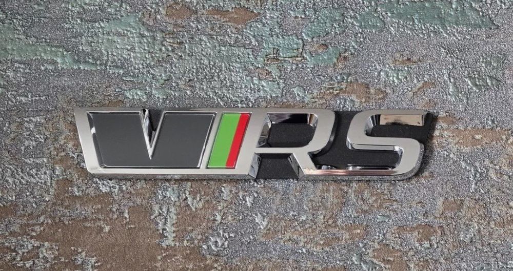 Skoda original VRS Logo Schriftzug Vorne Kühlergrill für RS (Neu und ...