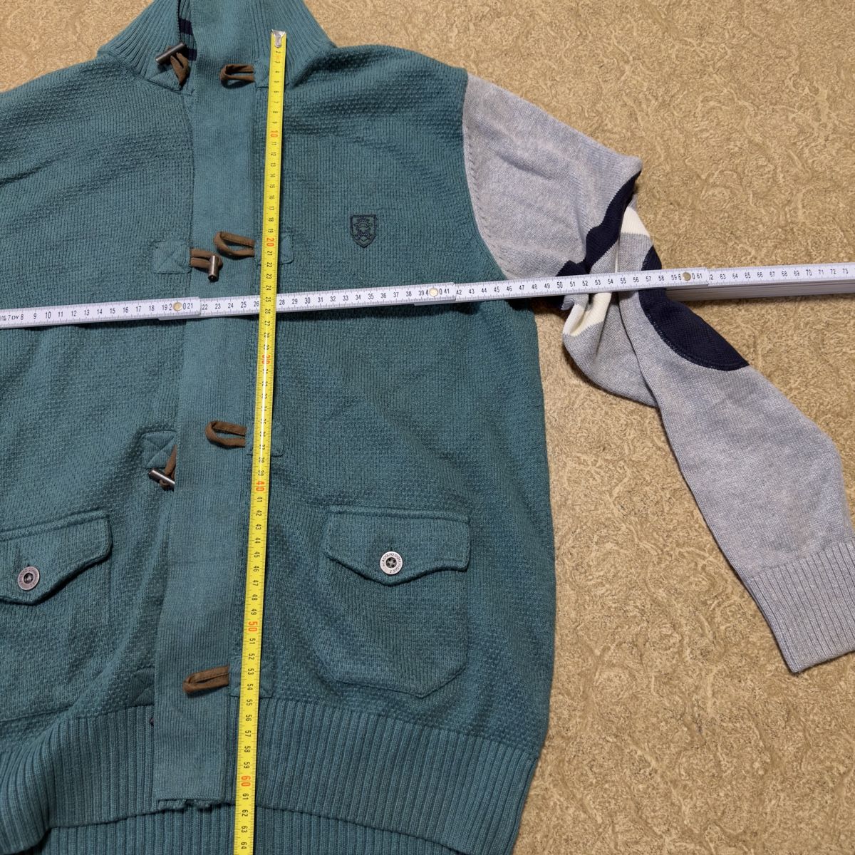 Maglioni & Felpe: Adolfo Dominguez Wool-Blend Cardigan - Size Medium – Usato da Bülach venduto da Agixs. 1