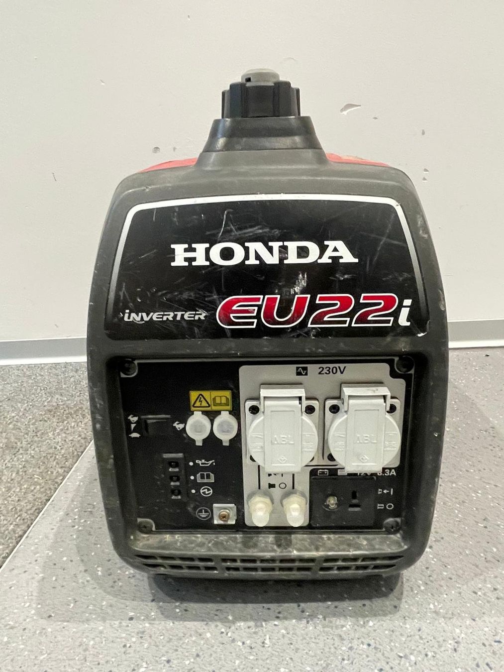 Honda Generatori di corrente: Stromgenerator Honda EU22i, Stromerzeuger, Geni, Notstrom – Usato da Zürich venduto da Lia107 7