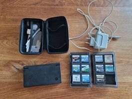Nintendo DS mit 11 Spielen, Ladegerät & Tasche