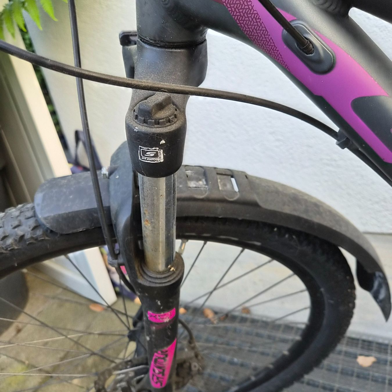 Biciclette: Velo schwarz pink – Usato da meisterschwanden venduto da ursm03 3
