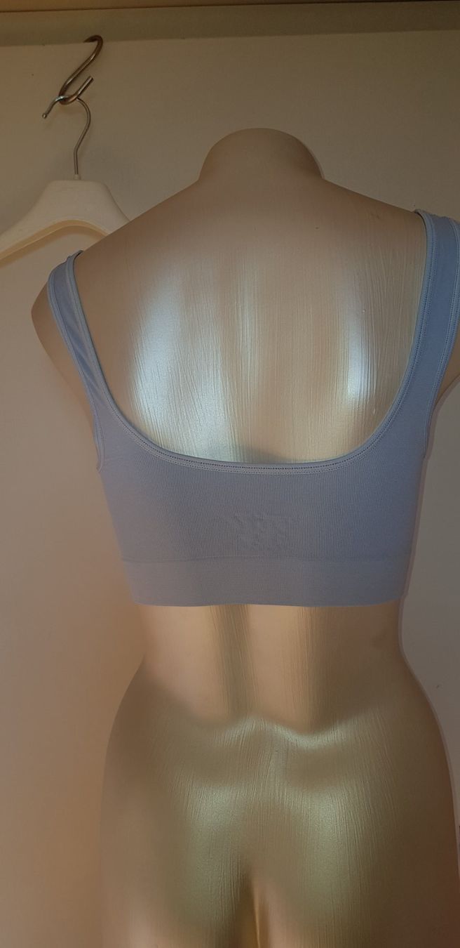 Altra biancheria intima: Sport BH, hellblau, elastisch, neuwertig, ca. Gr. S M – Usato da Uster venduto da Astral 3