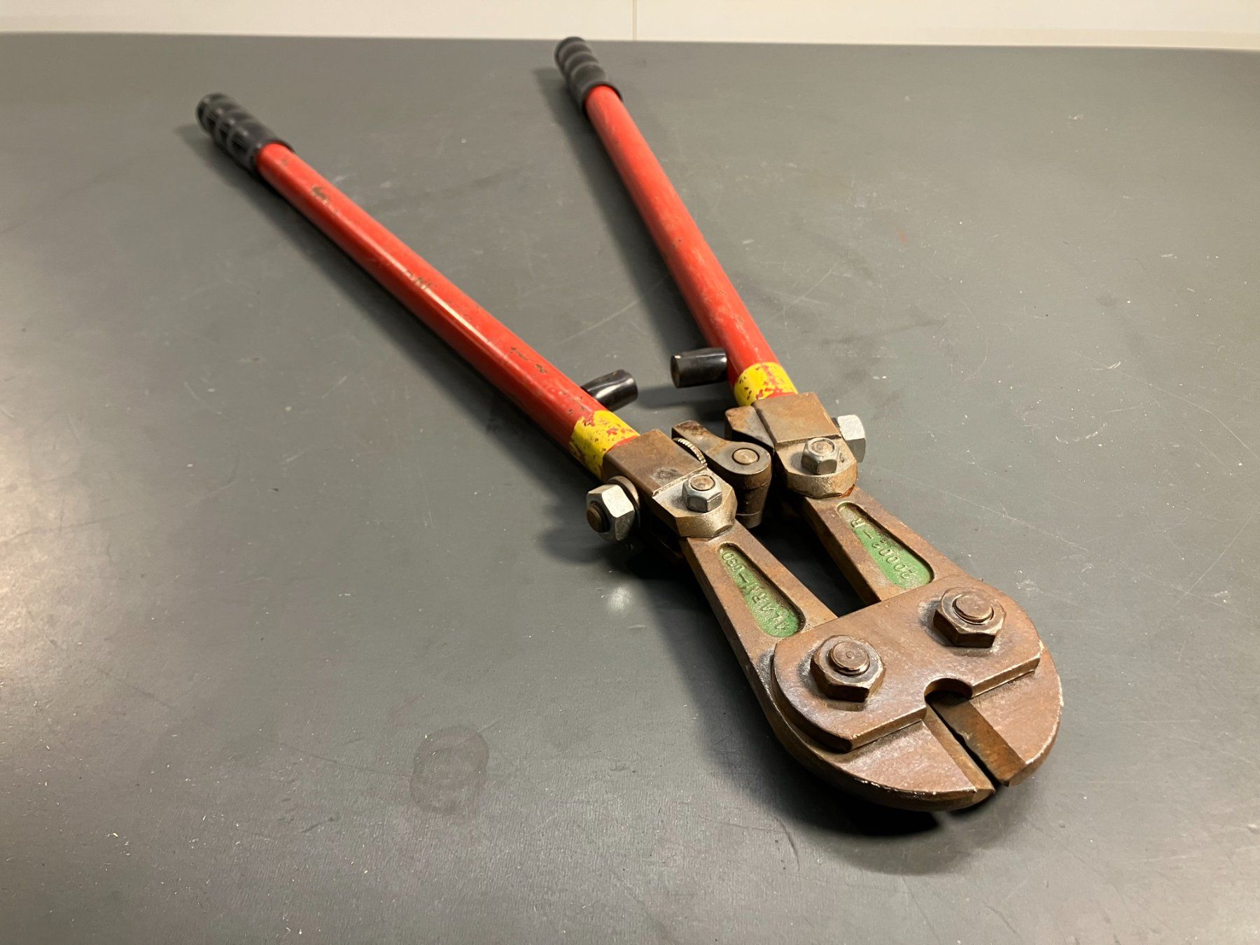 Tutti gli attrezzi: gebr. Profi Bolzenschneider ca. 65cm L ab 1.- – Usato da Lichtensteig venduto da Buy24International 1