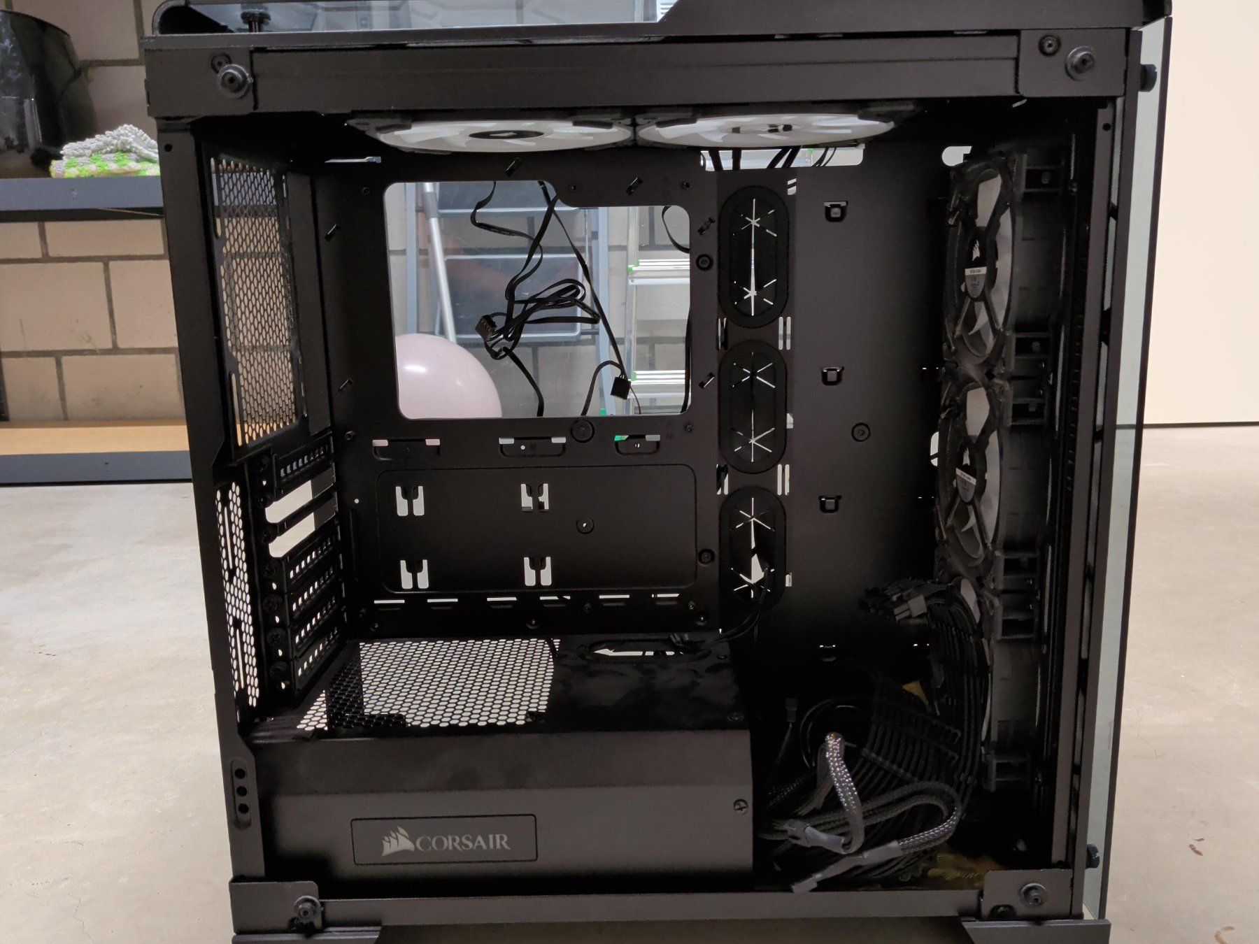 Corsair Custodie: Corsair Crystal 570X RGB PC Gehäuse – Usato da Kriessern venduto da Roman1224 4