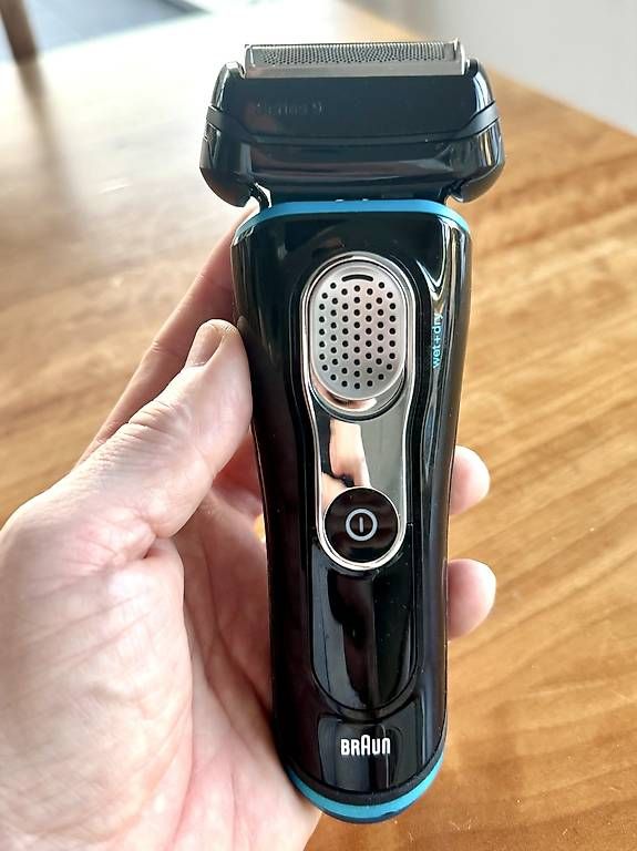Braun Rasoi & Lamette da barba: Braun Series 9 Rasierer – Usato da zürich venduto da mauromauro