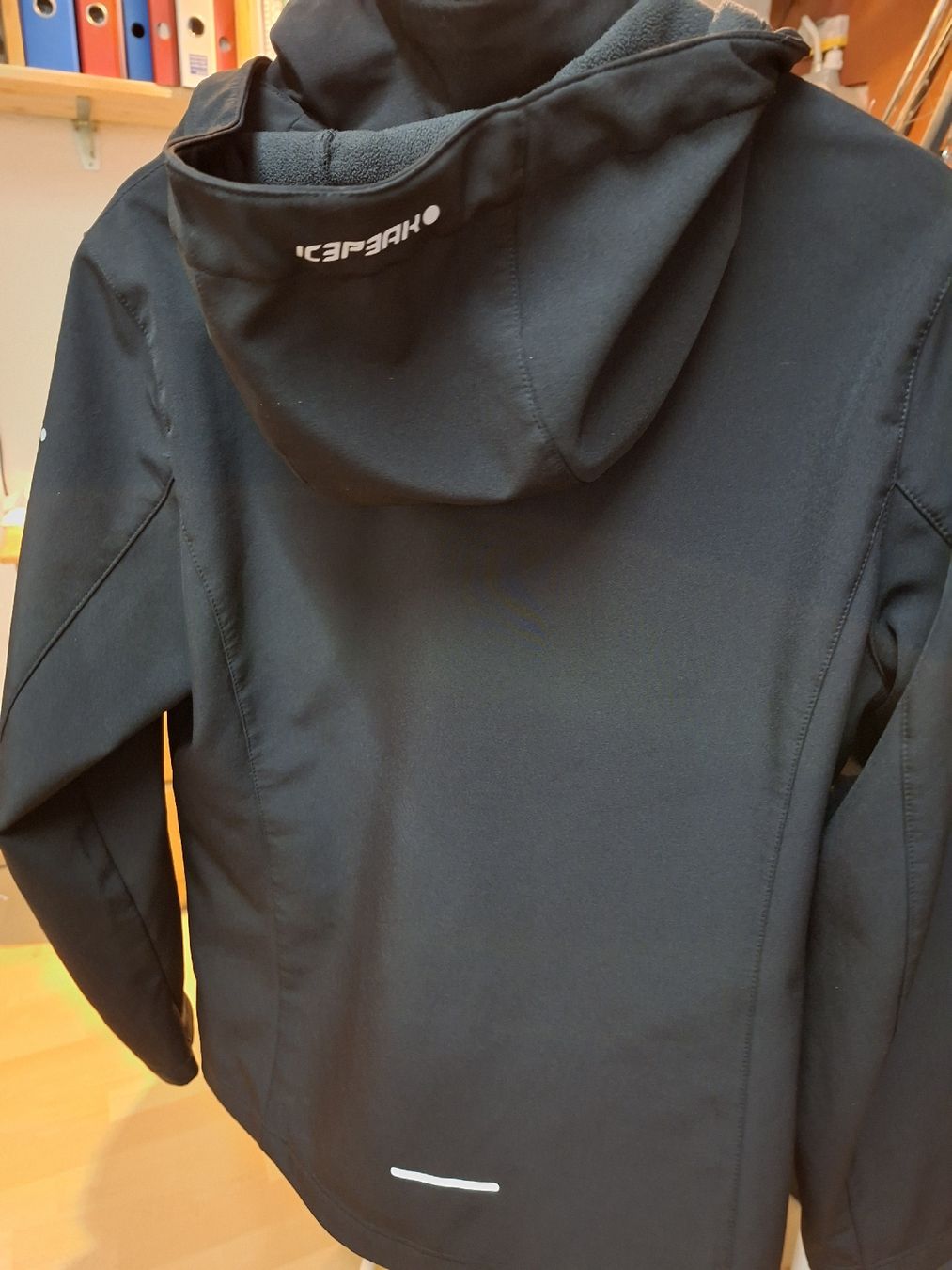 Icepeak Jacken: Icepeak Softshelljacke Damen schwarz Grösse 44 – Gebraucht aus Tenniken von Machli 2