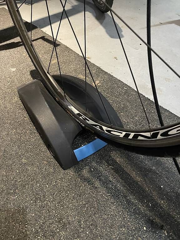 Hometrainer: Tacx Rollentrainer – Usato da Gümmenen venduto da Ragusa64 2