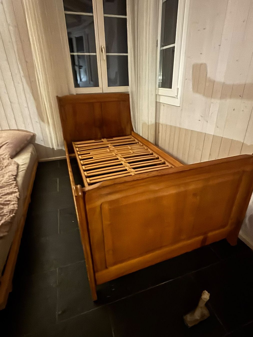 Letti: Bett, schön 200x90 – Usato da Pfaffhausen venduto da Tiermonster 1